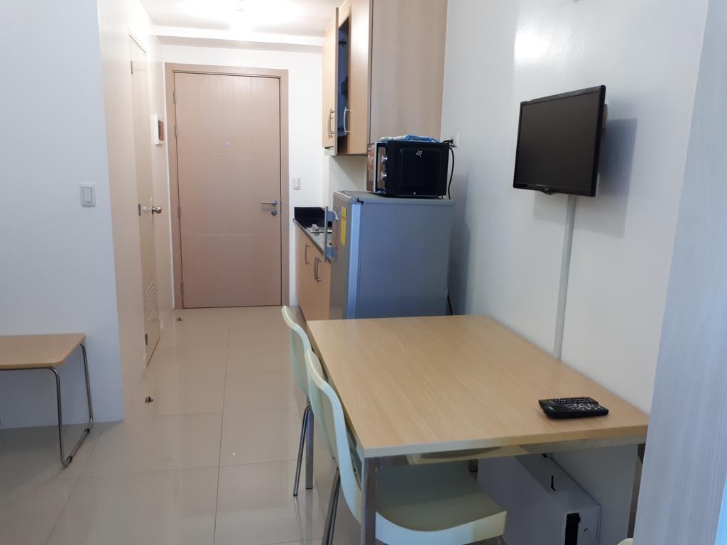 Sm Light Residence - 1Br Condo With Balcony Ff Manila Kültér fotó