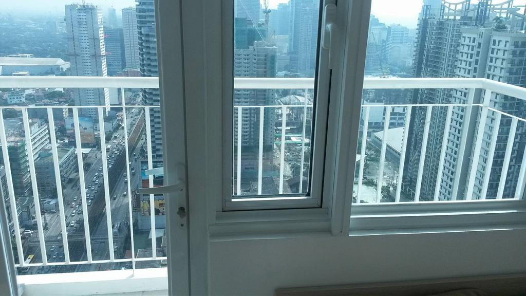 Sm Light Residence - 1Br Condo With Balcony Ff Manila Kültér fotó