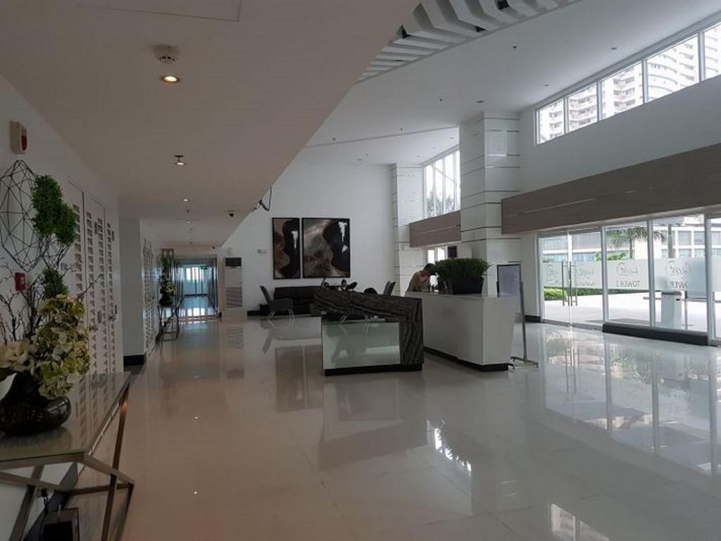Sm Light Residence - 1Br Condo With Balcony Ff Manila Kültér fotó